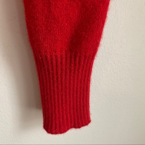 Beautiful Cashmere V-neck (Small) - Picture 8 of 10